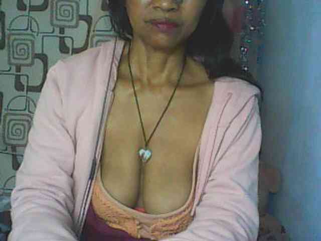 Cute0403 webcam