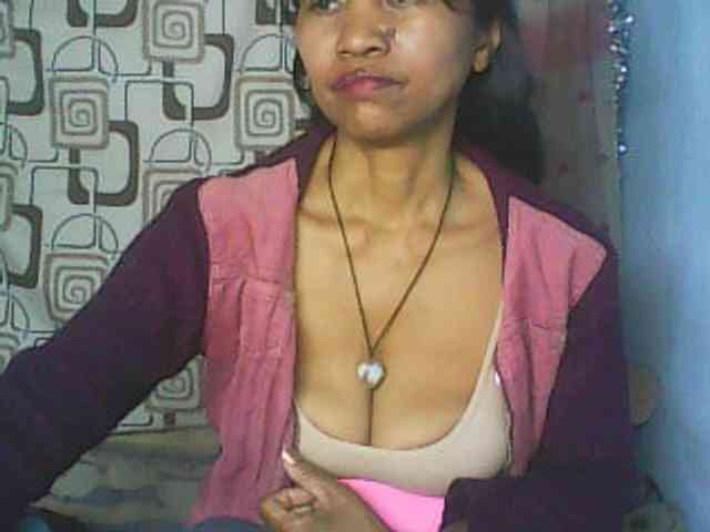 Cute0403 webcam