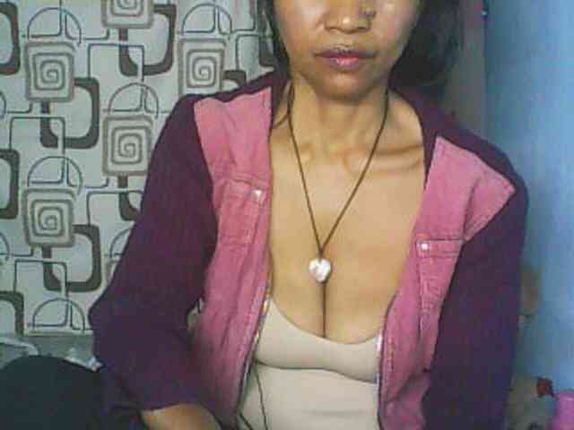 Cute0403 webcam