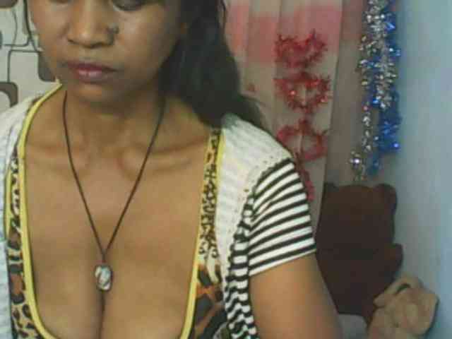 Cute0403 webcam