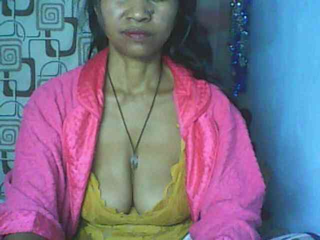 Cute0403 webcam