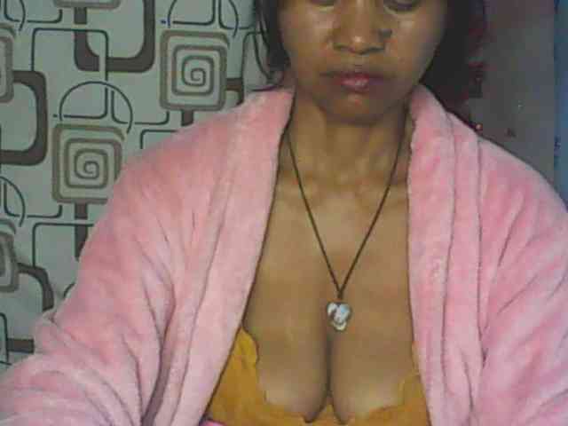 Cute0403 webcam