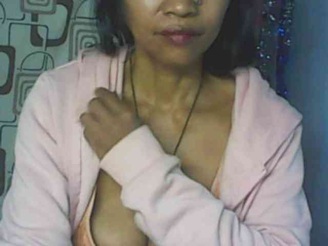 Cute0403 webcam