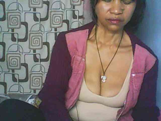 Cute0403 webcam