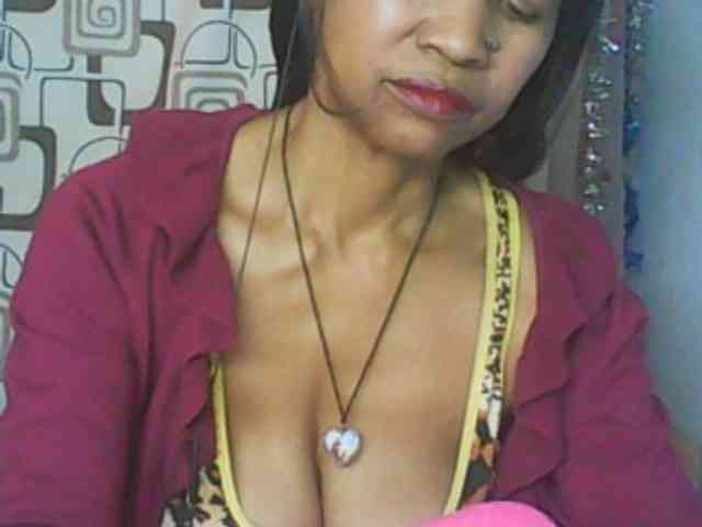 Cute0403 webcam