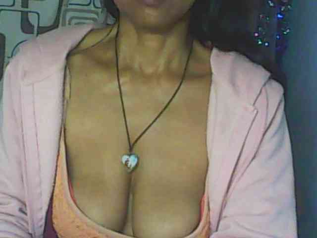 Cute0403 webcam