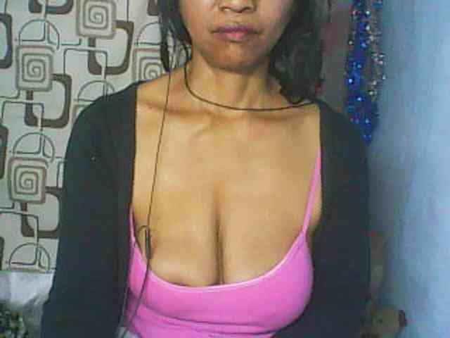 Cute0403 webcam