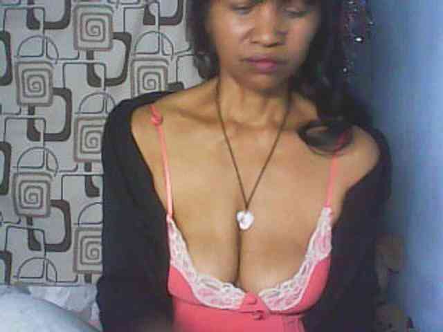 Cute0403 webcam