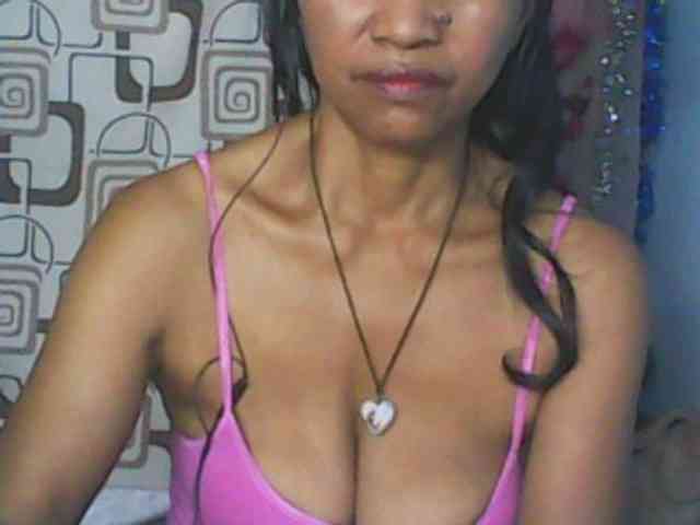 Cute0403 webcam