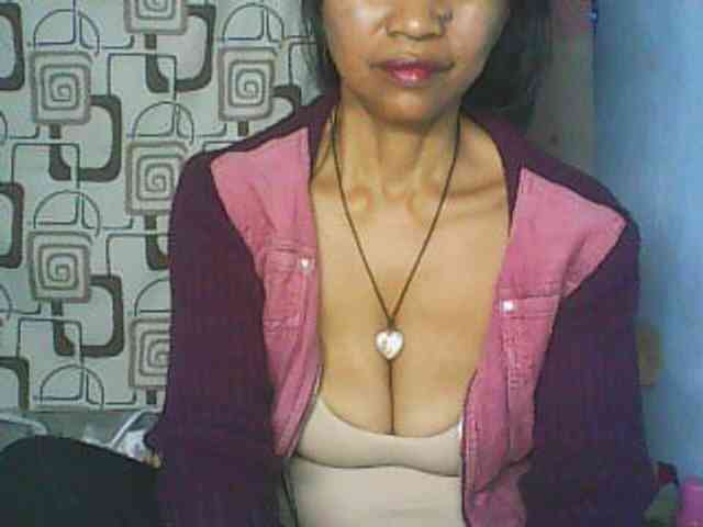 Cute0403 webcam