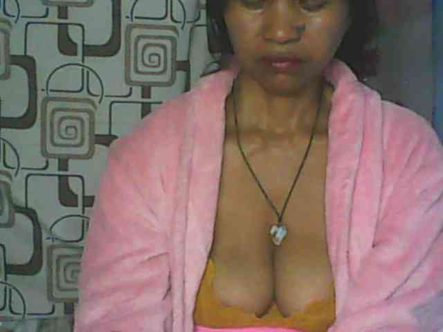 Cute0403 webcam