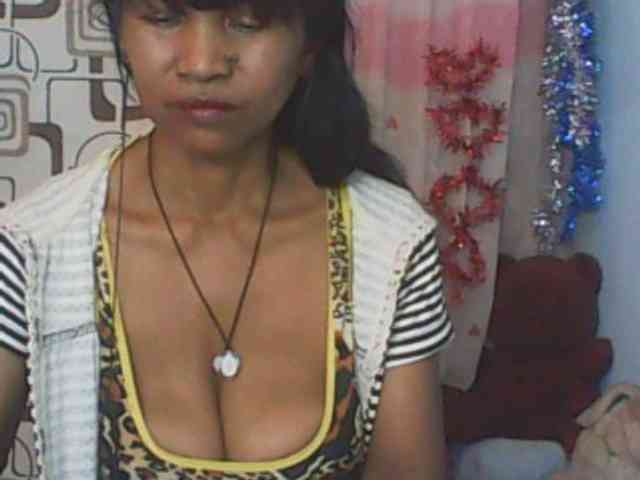 Cute0403 webcam