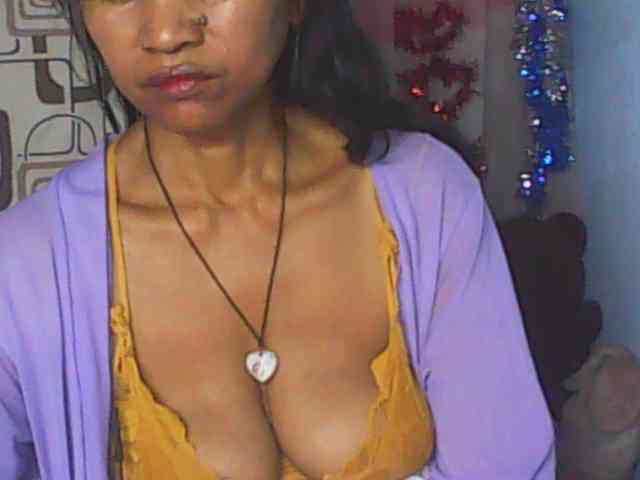 Cute0403 webcam