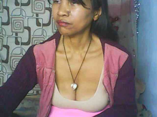 Cute0403 webcam