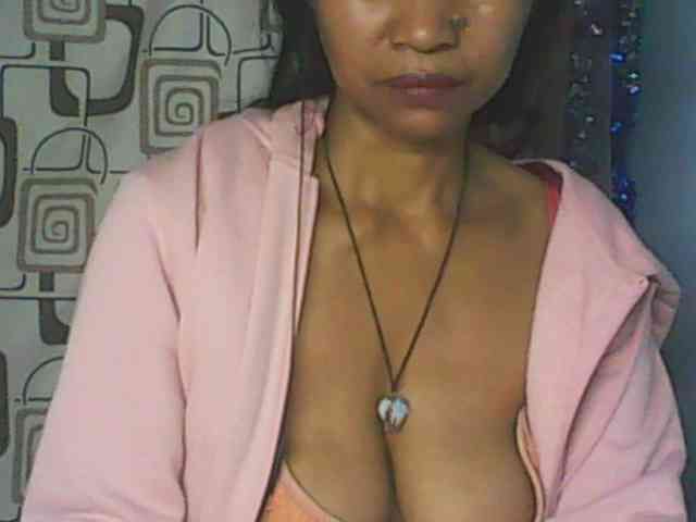 Cute0403 webcam