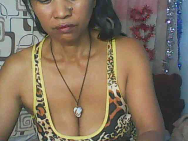 Cute0403 webcam