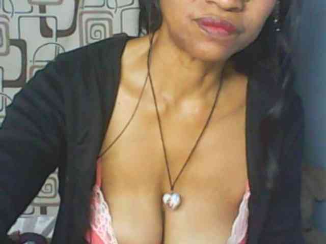 Cute0403 webcam