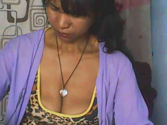 Cute0403 webcam