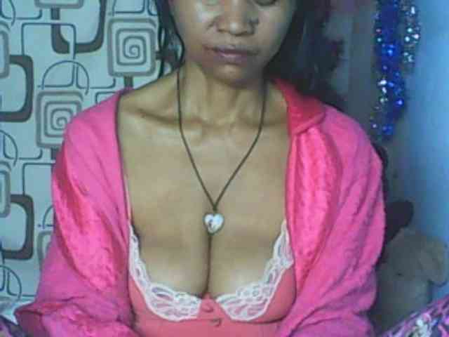 Cute0403 webcam