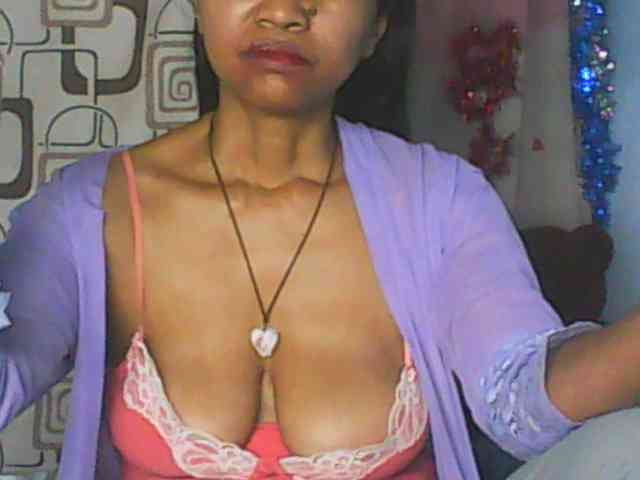 Cute0403 webcam