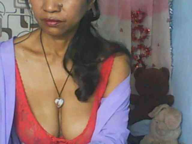 Cute0403 webcam