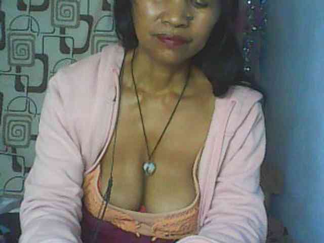 Cute0403 webcam