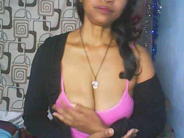 Cute0403 webcam