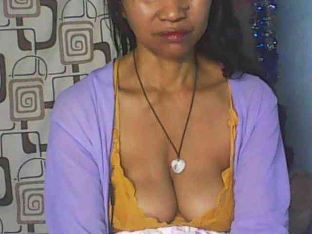 Cute0403 webcam