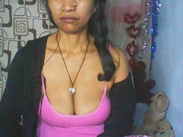 Cute0403 webcam