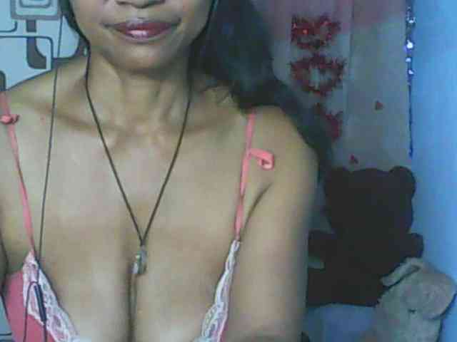 Cute0403 webcam
