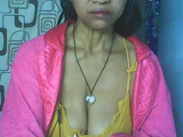 Cute0403 webcam