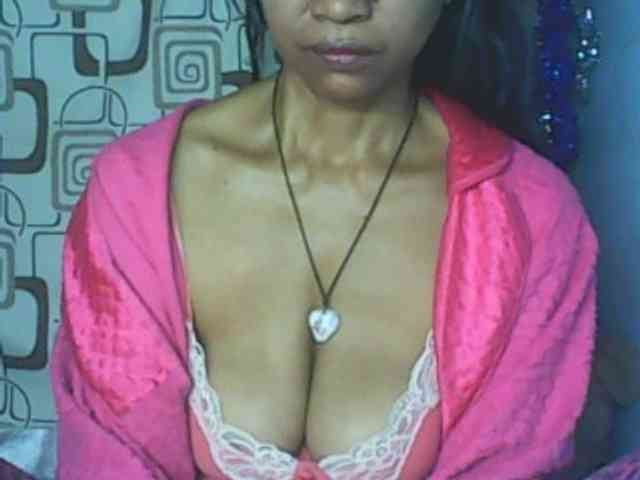Cute0403 webcam