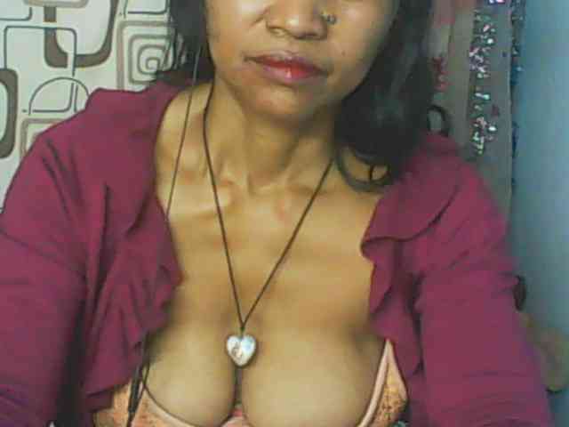 Cute0403 webcam
