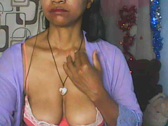 Cute0403 webcam