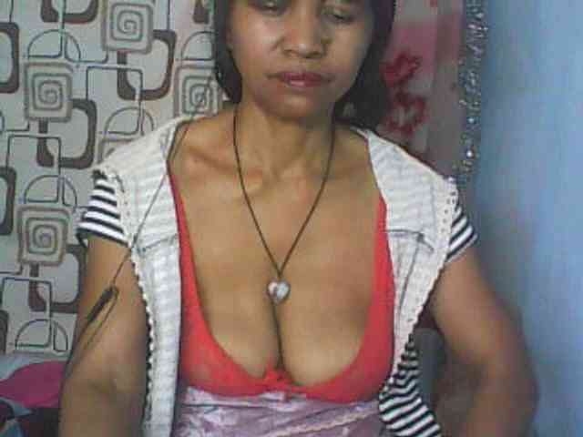 Cute0403 webcam