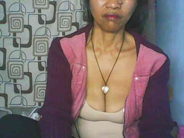 Cute0403 webcam