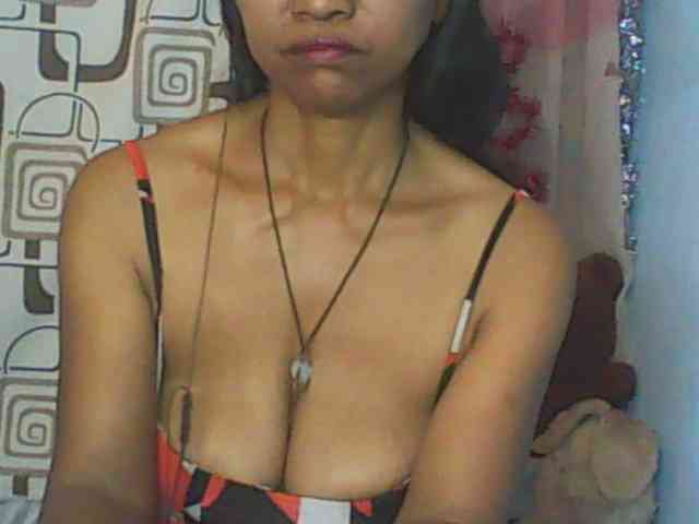 Cute0403 webcam