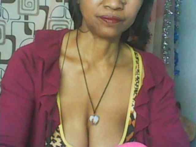Cute0403 webcam