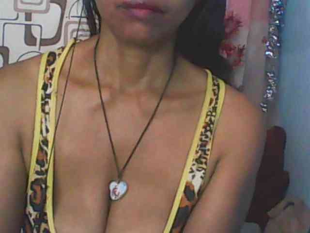 Cute0403 webcam