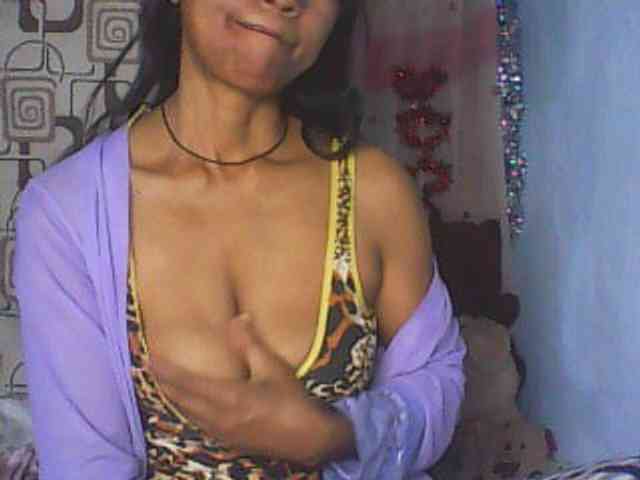 Cute0403 webcam