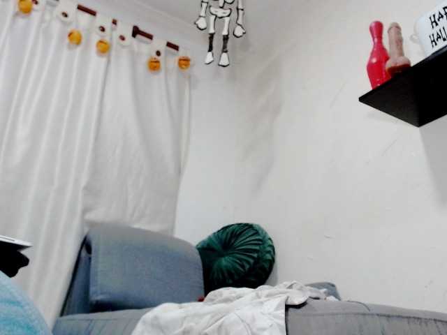 Totalslave live cam on BongaCams