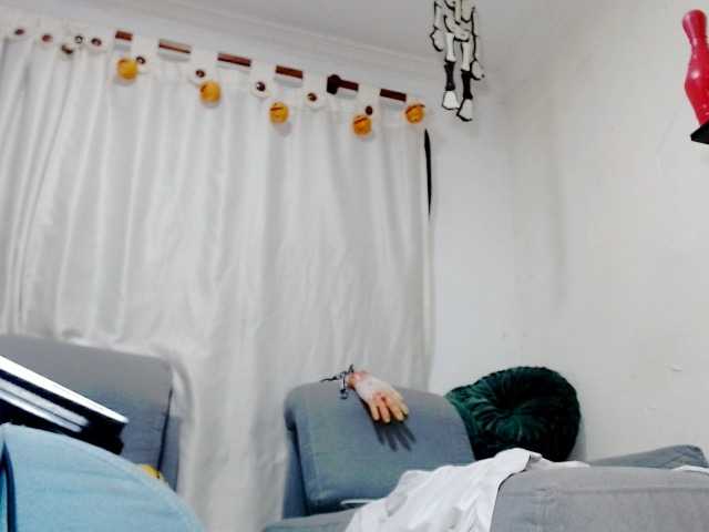 Totalslave live cam on BongaCams