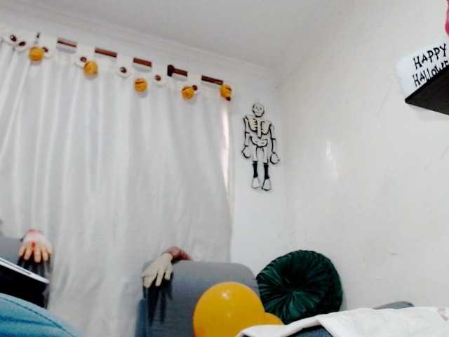 Totalslave live cam preview