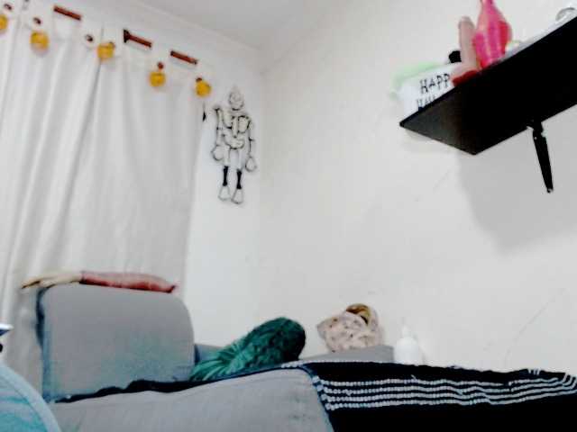 Totalslave live cam on BongaCams