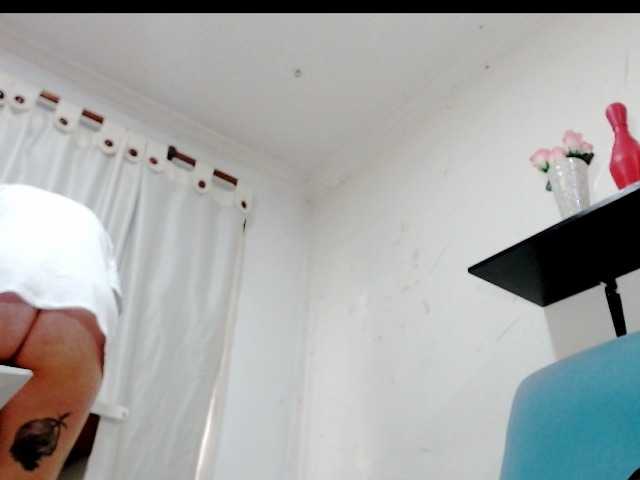 Totalslave live cam on BongaCams
