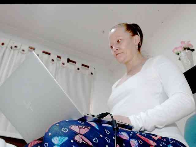 Totalslave Live Webcam on BongaCams