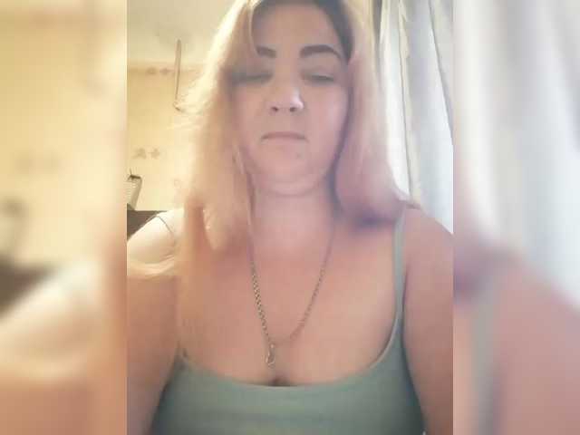 SweetMAZDA's BongaCams show and profile