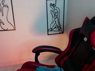 MiaRobinn
