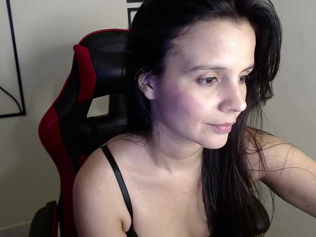 MiaRobinn
