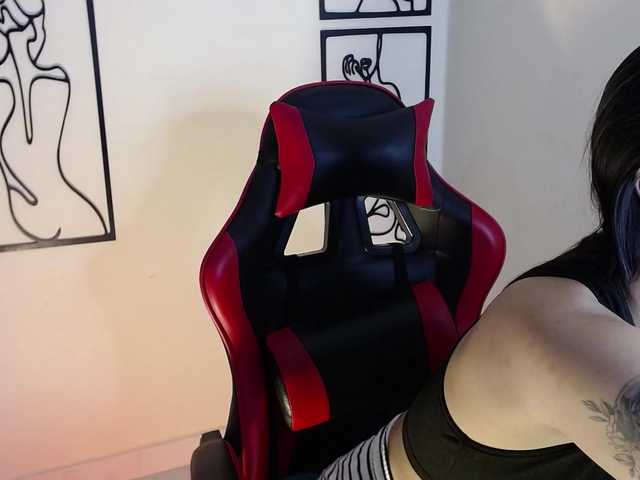 MiaRobinn